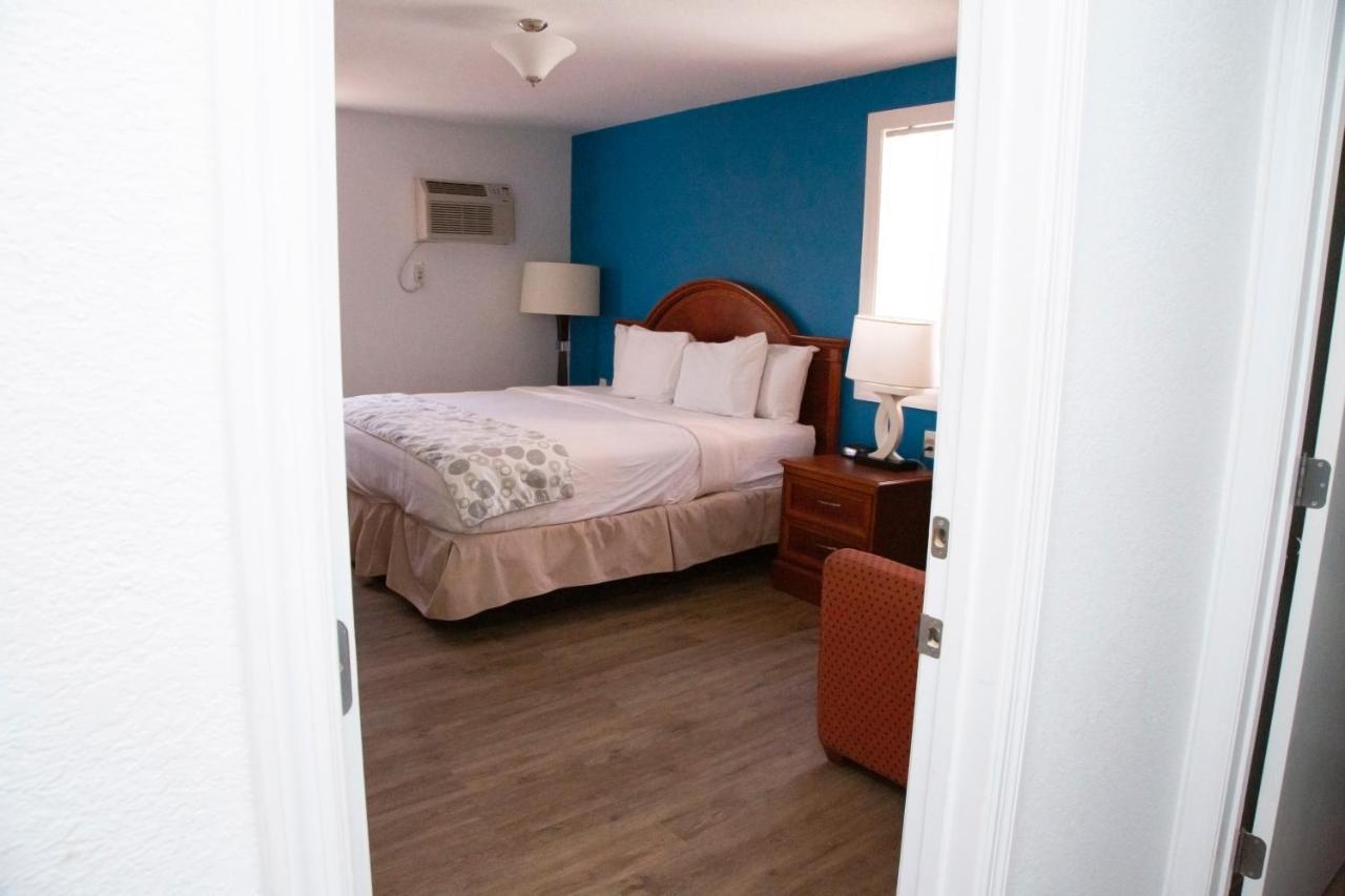 Daytona Dream Inn By Amerivu Daytona Beach Shores Extérieur photo