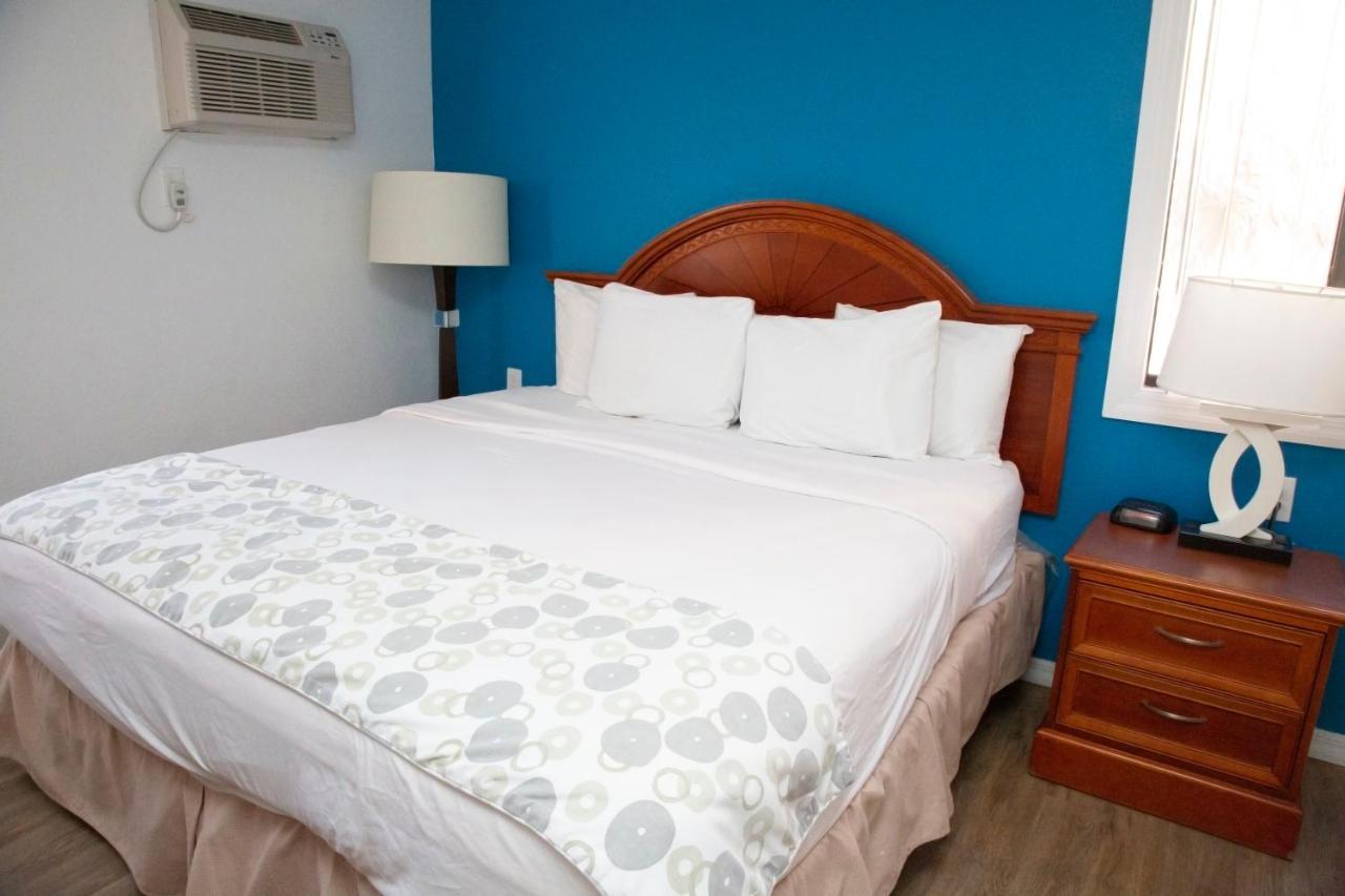 Daytona Dream Inn By Amerivu Daytona Beach Shores Extérieur photo