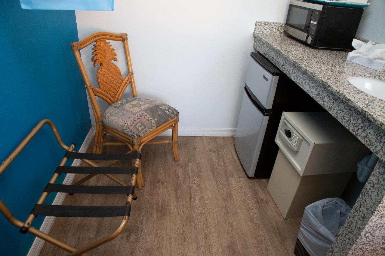 Daytona Dream Inn By Amerivu Daytona Beach Shores Extérieur photo
