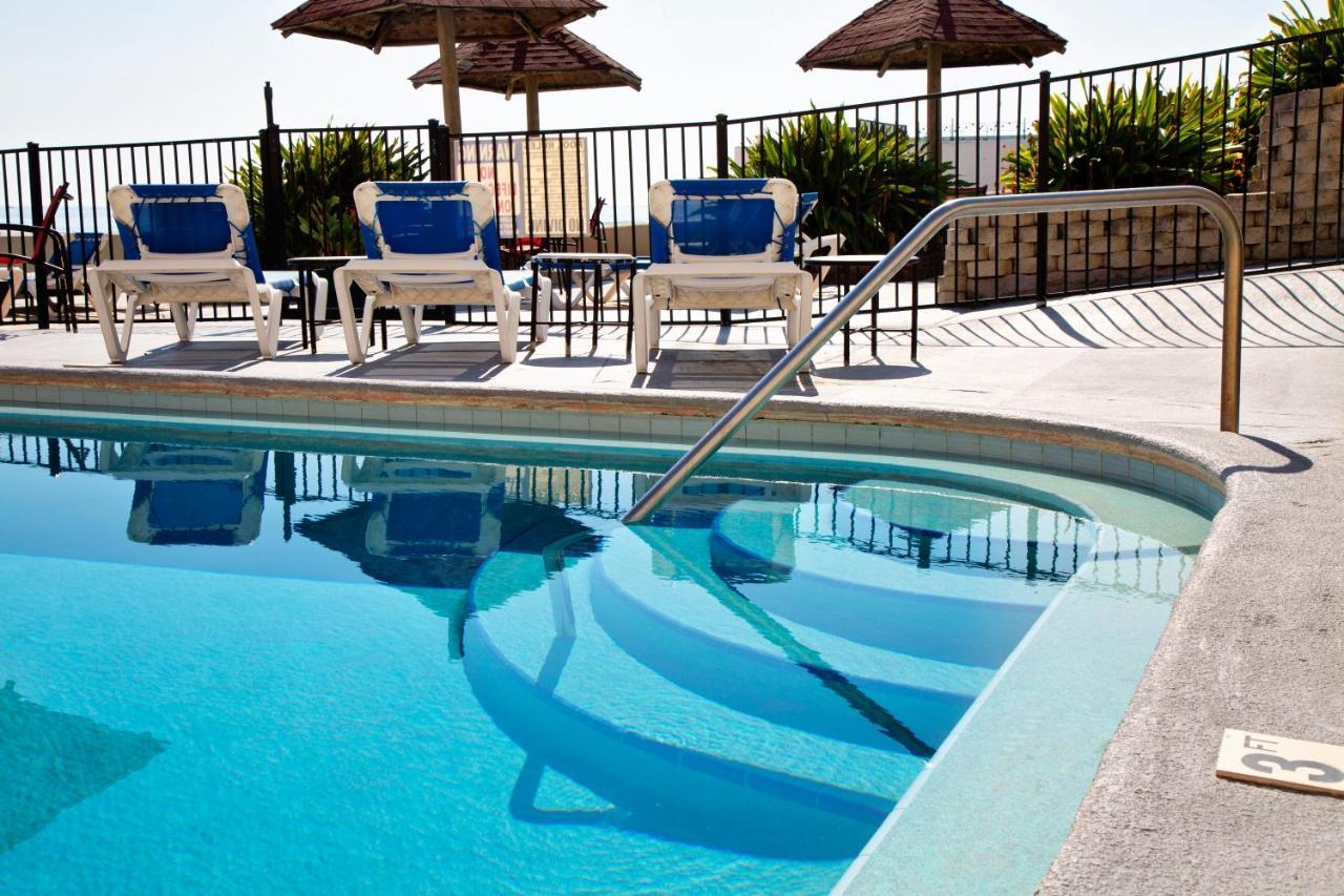 Daytona Dream Inn By Amerivu Daytona Beach Shores Extérieur photo